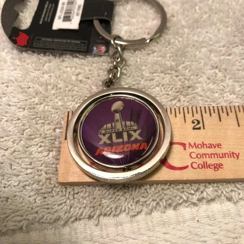 NFL Super Bowl XLIX Spinning Key Ring Arizona 02.01.15 Collectible Keychain